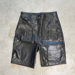 BOTTEGA DESIRES LEATHER SHORTS